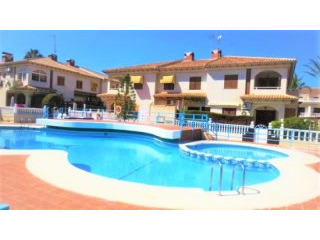 Los Altos 2 Beds Top Floor Bungalow..