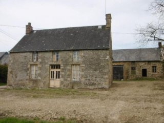 House, Outbuilding, Land of 2 Hectares
