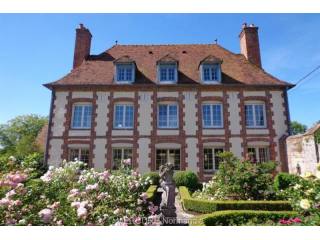 7 bedroom Manor House For Sale: 76270..