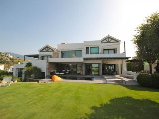 5 Bedroom Villa For Sale Situated In..