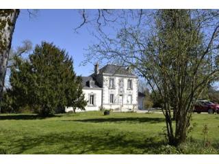 5 bedroom Manor House For Sale: 16700..