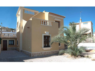 2 Bedrooms - Villa - Alicante - For Sale