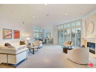 2 bedroom Flat For Sale: 10490 Wilshire..