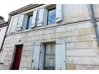 3 Bedrooms - Town House -..