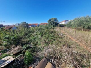 Bili brig - 1427 m2 za 3 stambene jedinice