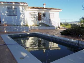 Villa - Fantastic 4 bedroom detached..
