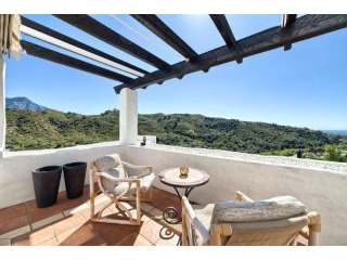 3 Bedrooms - Apartment - For Sale