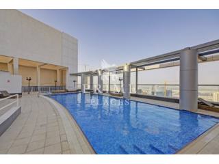 Beautiful apartment just a short walk..