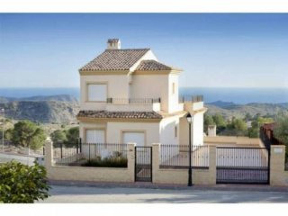 3 Bedroom 3 Bathroom Villa In El..