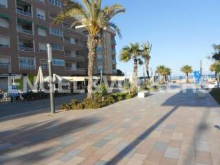 Fabulous apartment a few meters from..