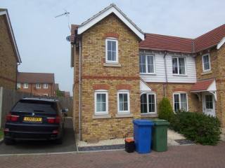 2 bedroom house in Minster On Sea..