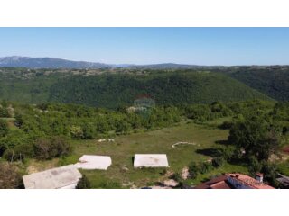 ISTRA, PIĆAN - Gr. zemljište 2000m2 + Polj. 4000m2, započeta