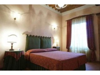 Homes for Sale in Lucca, Tuscany..