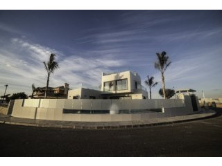 3 Bedrooms - Villa - Alicante - For Sale