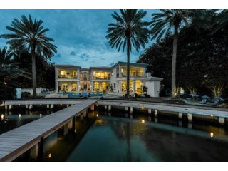 6 bedroom House For Sale: 4330 N BAY RD