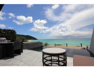 Beach House 5 $2,562.00/Week