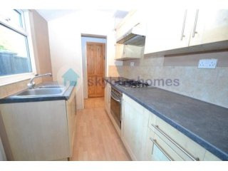 House - This is a well kept 3 bedroom..