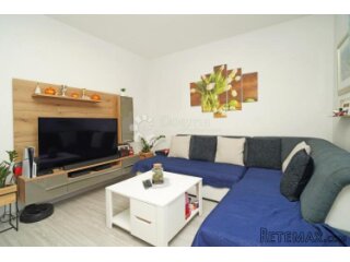 PRILIKA! 2 STANA U PULI 3S+DB i 1S+DB