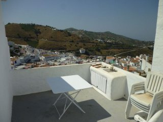 2 Bedrooms - Town House - Malaga - For..