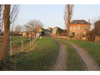 Stunning Equestrian Property Set On 13..