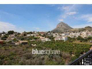 4-Bedroom Apartment in Javea Town