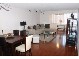 8010 Hampton Blvd #301, North..