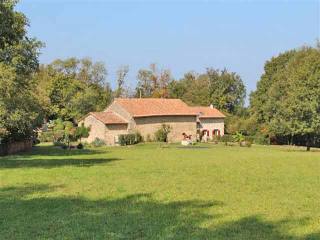 Renovated Farm House With Gite On..