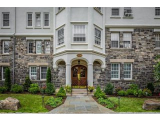 4 bedroom Commercial Property For Sale:..