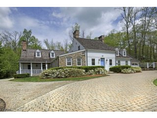 4 bedroom Detached House For Sale: 40 E..