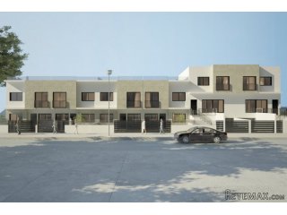 Viviendas adosadas en un nuevo complejo residencial en..