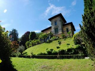 5 bedroom Villa For Sale: Stresa, IT