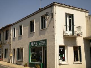 3 Bedroom House With Rented Shop, In..