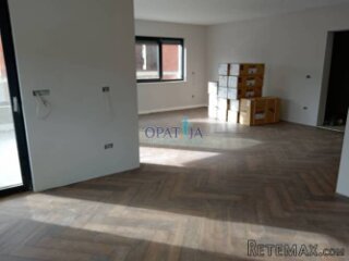 Apartman 3S+DB na atraktivnoj lokaciji!