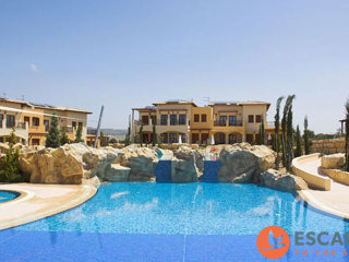 Luxury Apartment In Theseus Village