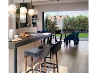 Extensive River Thames Frontage