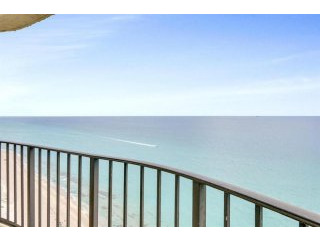 2 bedroom Residence For Sale: Singer..