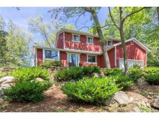 4 bedroom House For Sale: 17 Peter A..