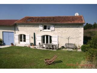 Grand-Brassac (24) - Superb barn..
