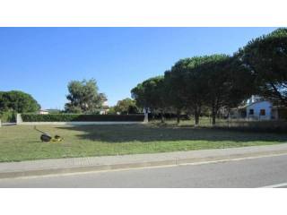 PLOT IN BEGUR