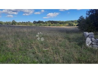 PRILIKA! Poljoprivredno zemljište Štokovci 26059m2
