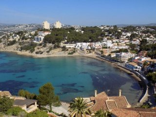 4 Bedrooms - Villa - Alicante - For Sale