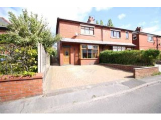 3 bedroom, Semi-detached House house..