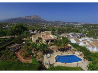 6 Bedroom Villa In Javea