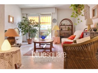 Bright 100m2 4 bedroom apartment in the..