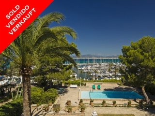 *sold* Spacious Frontline Villa In Son..
