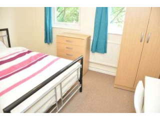 Single with double bed near Maida Vale..