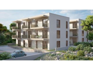 ROGOZNICA- PRIZEMLJE NA ODLICNOJ LOKACIJI s3