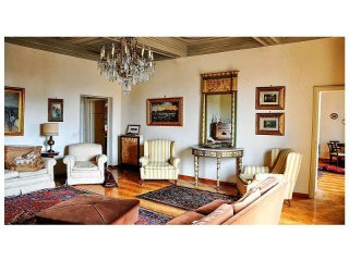 Apartment for sale in Pisa, Tuscany..