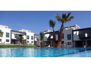 New Top Floor Apartments 2 Beds..