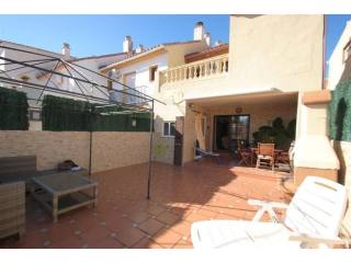 Town House - Townhouse in Urb...